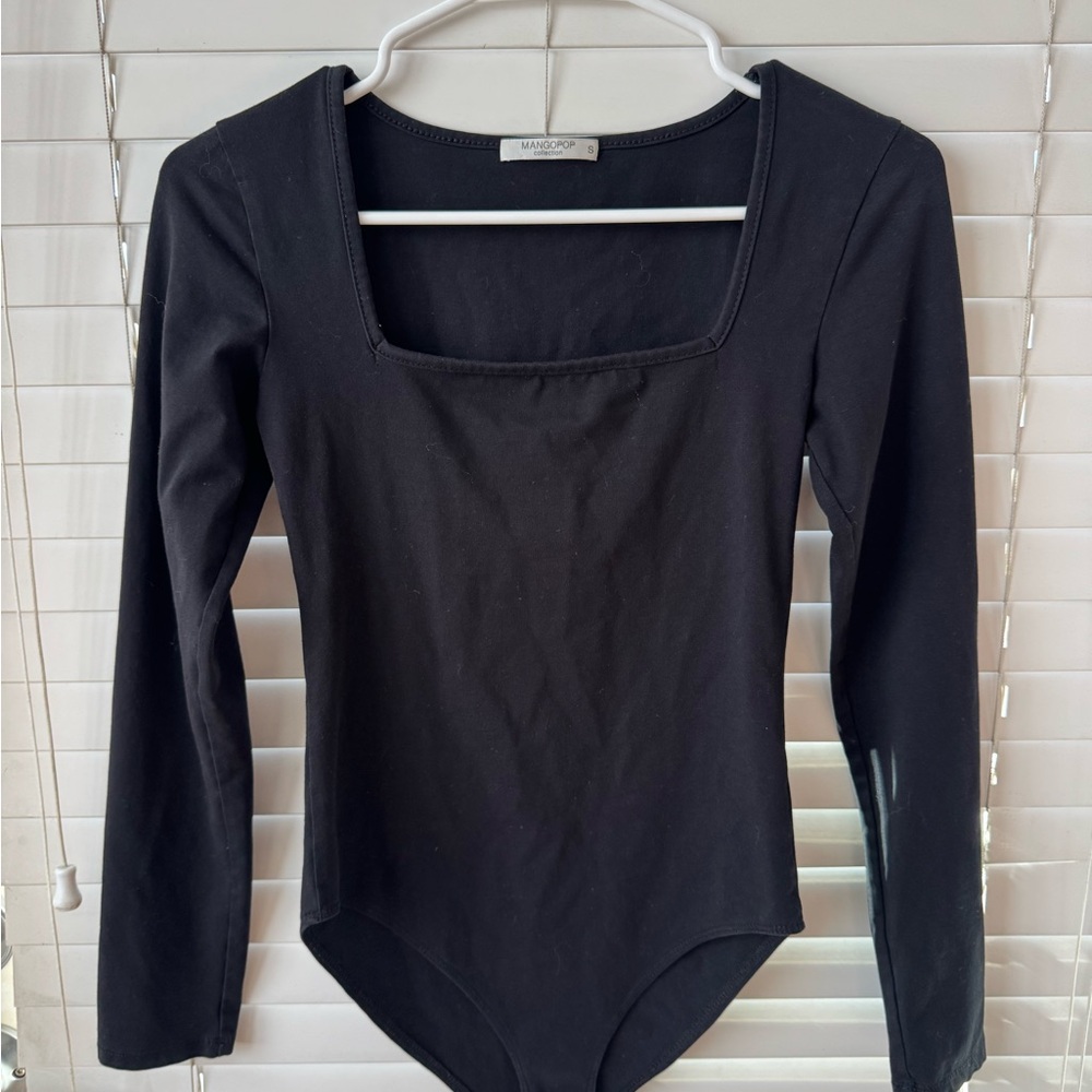 Elegant Black Square Neck Bodysuit